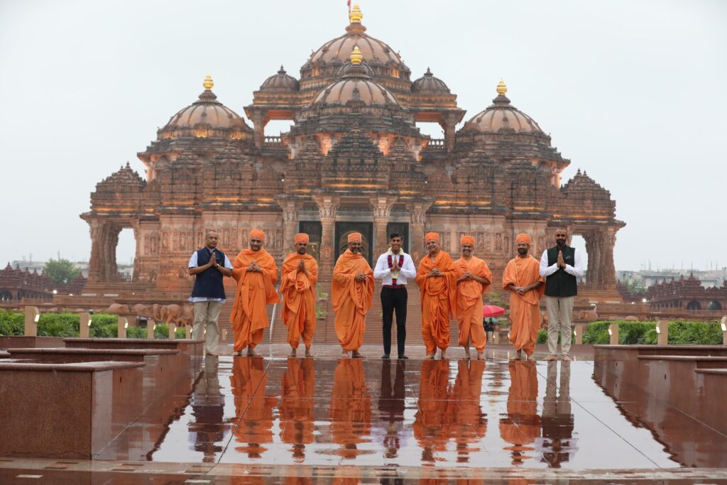 UK prime minister Rishi Sunak Akshardham Temple Inspiring Spiritual Visit: A Testament to his Proud Hindu Heritage during G20 Summit