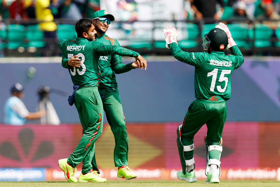Bangladesh dominates, beats Afghanistan 2023 World Cup 6 wickets.