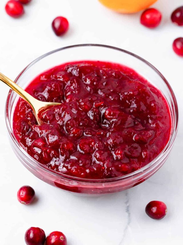 Make a Perfect Canned or Homemade Cranberry Sauce